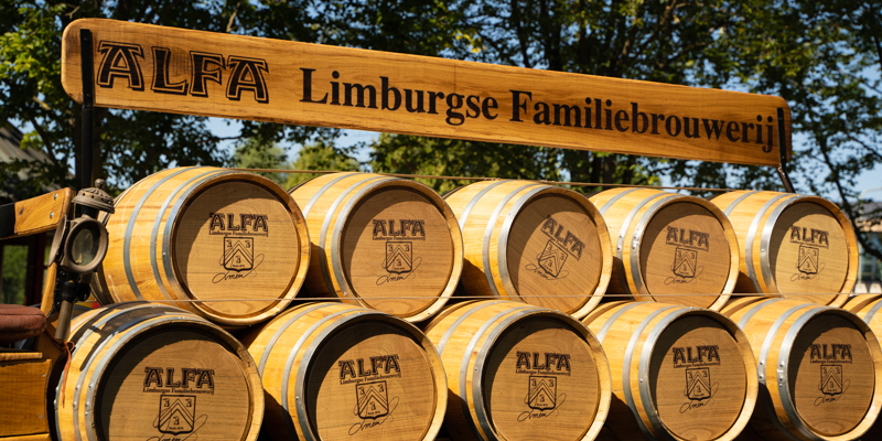 Houten vaten van de Alfa Bierbrouwerij